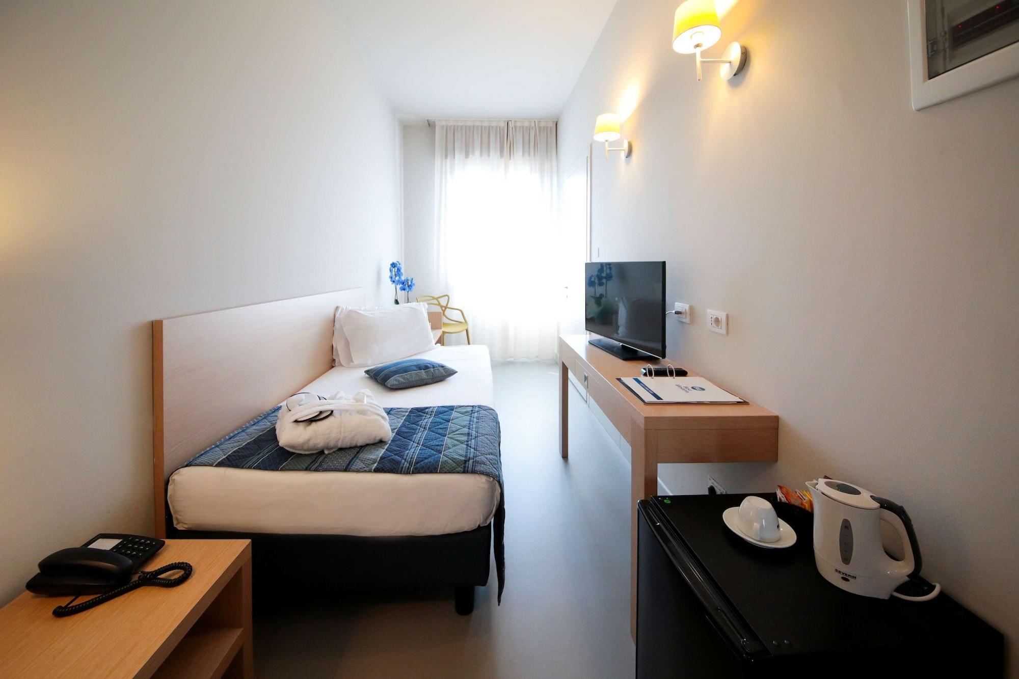 Best Western Hotel Cristallo Mantova Virgilio Esterno foto