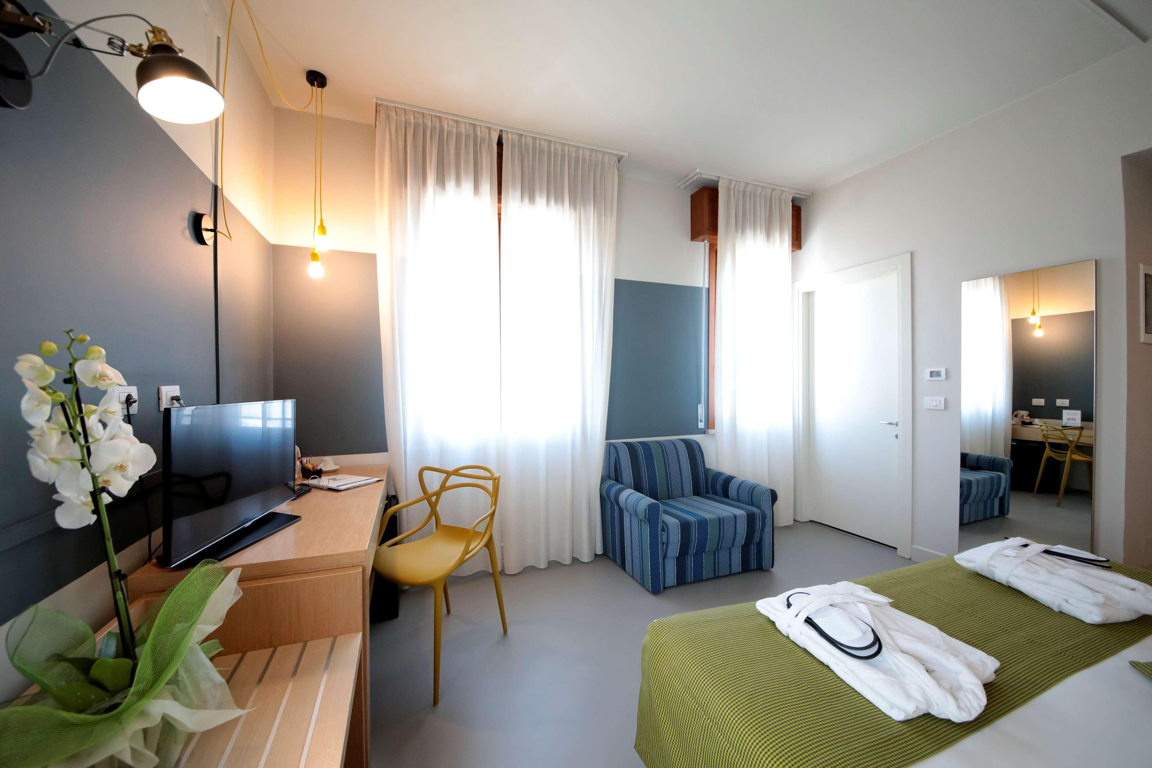 Best Western Hotel Cristallo Mantova Virgilio Esterno foto